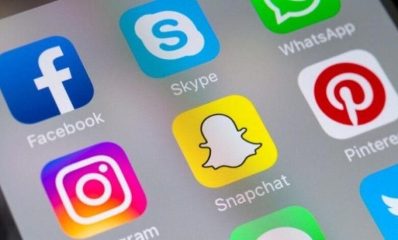 العدالة الضريبية: توجه جديد يشمل البلوكرية وصناع المحتوى بالضرائب