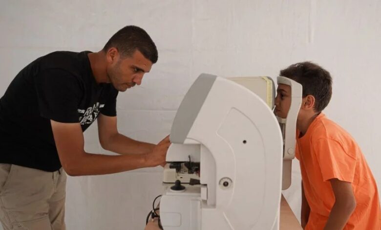 ارتفاع مستمر في معدلات قصر النظر بين الأطفال والمراهقين حتى عام 2050