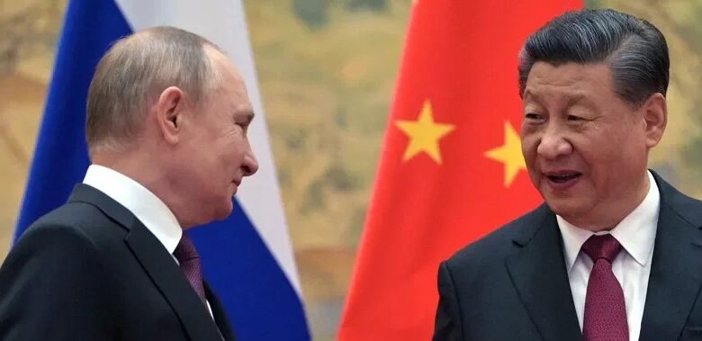 الرئيس الصيني شي جينبينغ يؤكد على تطوير التعاون مع روسيا بمناسبة الذكرى 75 للعلاقات الدبلوماسية