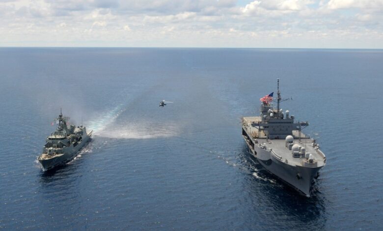 عبور بحري أمريكي كندي يُثير غضب بكين: توتر متصاعد حول تايوان