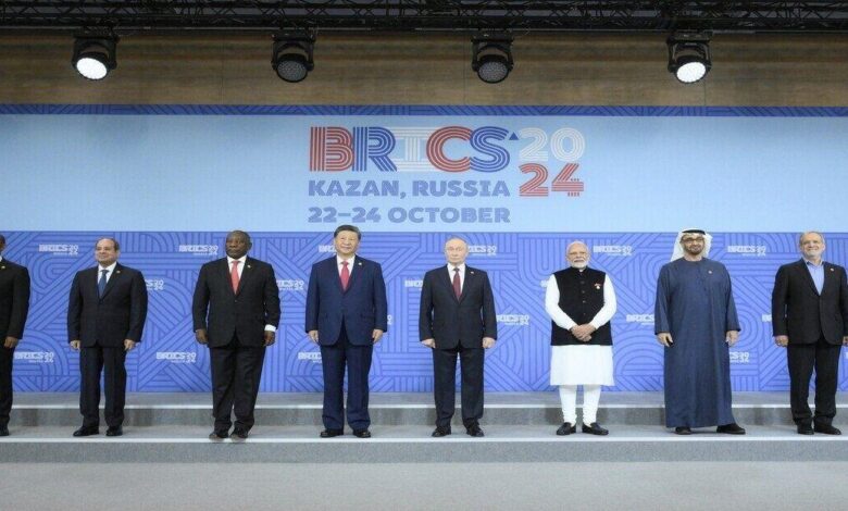 بريكس تحت الأضواء: بوتين يؤكد أهمية التعددية في قمة قازان