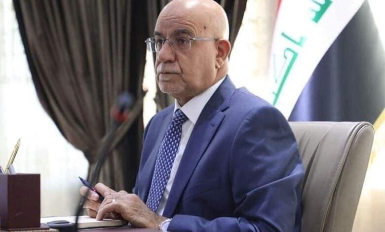 الحسناوي يعلن عن آلاف الوظائف الجديدة للكوادر الصحية