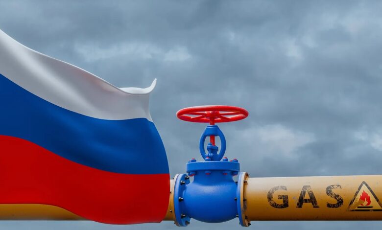 مباحثات لضمان إمدادات الغاز: وزير الخارجية الهنغاري يلتقي برئيس غازبروم الروسية