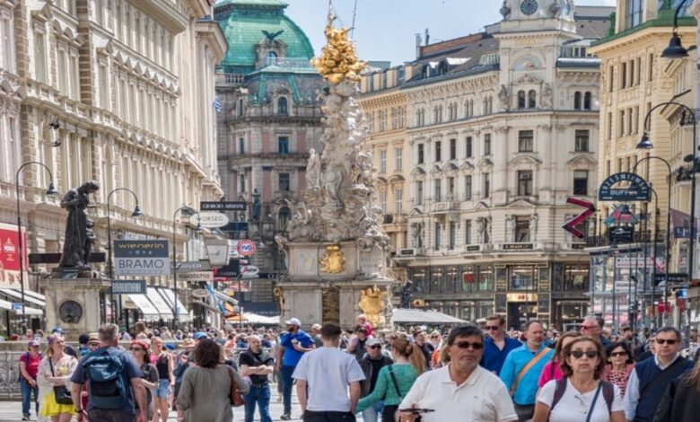 تحذير التشيك لرعاياها: خطر الهجمات الإرهابية يهدد فيينا وإلغاء حفلات تايلور سويفت