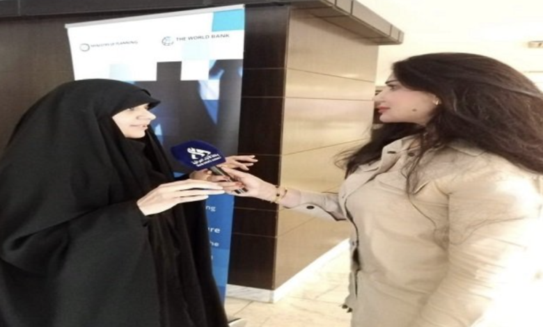 وزارة العمل تعلن قرب إطلاق قروض ميسرة للعمال المسجلين وتؤكد إقرار قانون التقاعد والضمان الاجتماعي