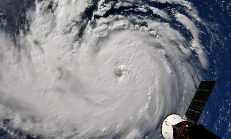 إعصار ميلتون يصل إلى ساحل فلوريدا متسبباً في أضرار واسعة وانقطاع الكهرباء