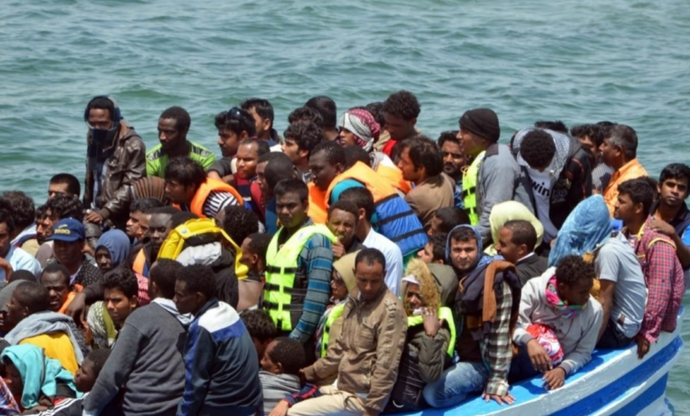 وصول أكثر من 230 مهاجراً إلى اليونان عبر طريق جديد من شرق ليبيا