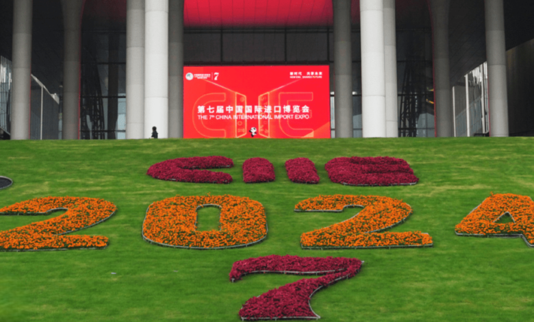 منتجات عربية متنوعة تُعرض في معرض الصين الدولي: فرصٌ واعدةٌ للتجارة والاستثمار