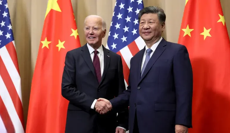 شي جينبينغ وبايدن يؤكدان على أهمية العلاقات الصينية الأمريكية