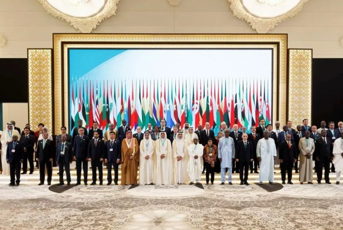 21 دولة تتعهد بمكافحة الفساد من خلال اتفاقية مكة المكرمة