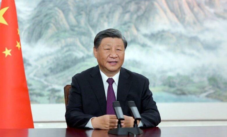 شي جينبينغ يُهنئ ترامب ويدعو إلى حوار استراتيجي بين الصين والولايات المتحدة