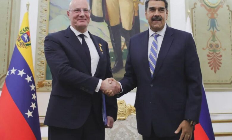 17 اتفاقية بين فنزويلا و روسيا: تعاون عسكري و نفطيّ واسع