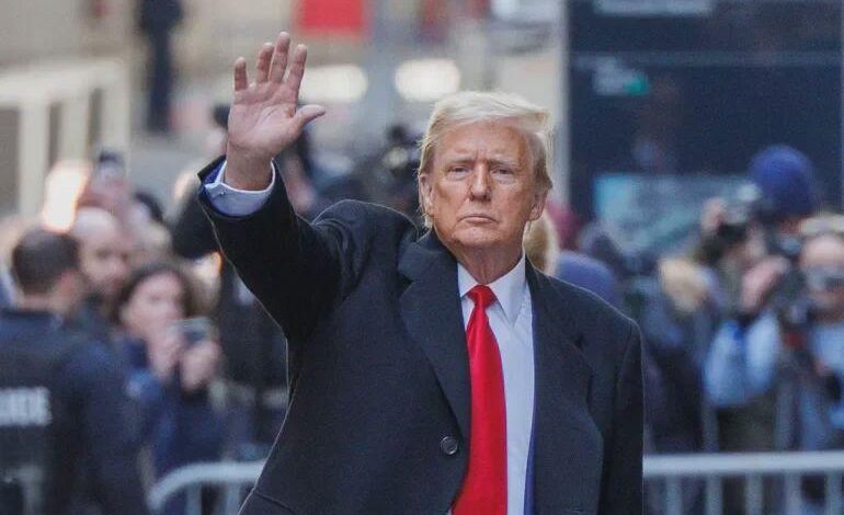 ترامب يعلن عن خطوة مثيرة في بداية رئاسته الثانية: العفو عن المتهمين في اقتحام الكابيتول