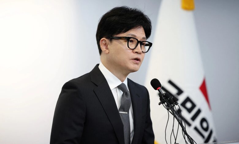 زلزال سياسي في كوريا الجنوبية: استقالة زعيم الحزب الحاكم بعد عزل الرئيس