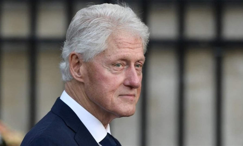 الرئيس الأسبق بيل كلينتون يخضع لفحوص طبية بعد إصابته بحمى