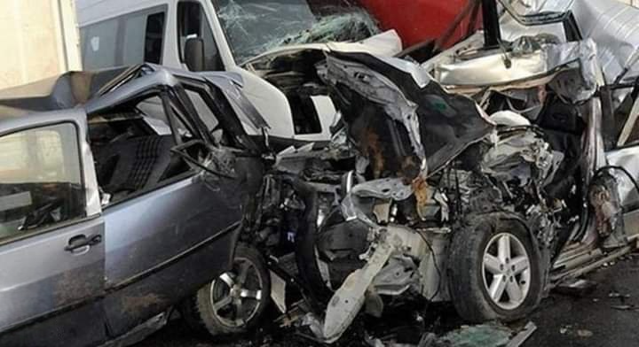 مقتل 26 شخصًا في حادث تصادم مروع بساحل العاج