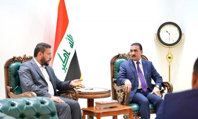 وزير التربية ومحافظ ميسان يناقشان إكمال بناء 27 مدرسة جديدة