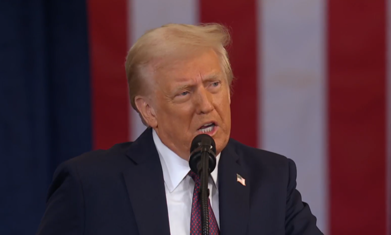 ترامب يعلن بداية العهد الذهبي ويؤكد أولوية أمريكا أولاً