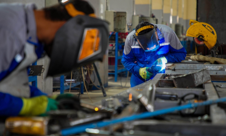 قرار تسليم الحديد والسكراب يعزز الصناعة الوطنية ويوفر 4 فوائد رئيسية