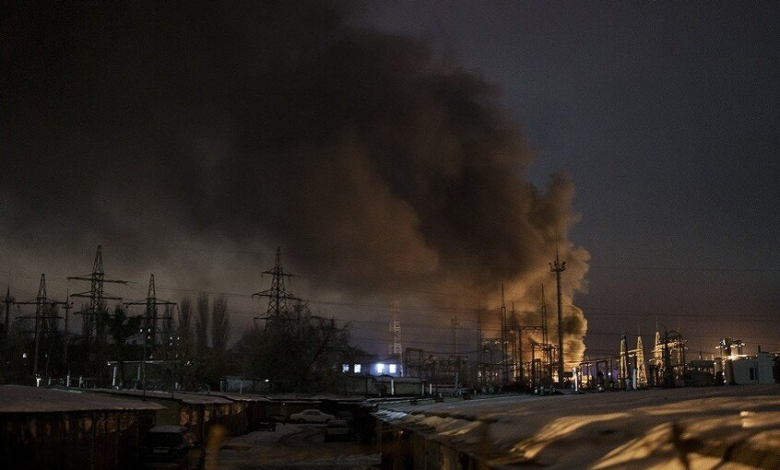 هجوم صاروخي روسي يضرب كييف ويشعل حرائق في عدة مناطق