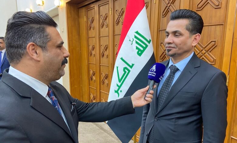 وزير النقل يحدد موعد تنفيذ المقطع الأول من مشروع طريق التنمية