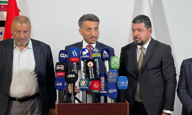 محافظ النجف يعلن إجراءات جديدة لتسجيل الأراضي وتحسين الخدمات