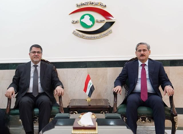 النزاهة والاستثمار: ملاحقة المبتزين لضمان بيئة استثمارية آمنة