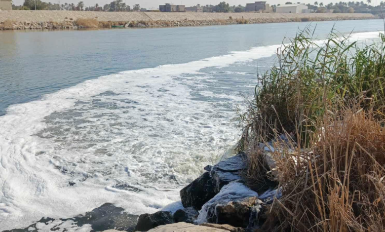 تسرب مياه ملوثة في الفرات يهدد بيئة النجف وصحة السكان