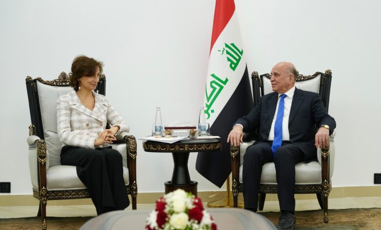وزير الخارجية يبحث مع اليونسكو تعزيز المشاريع الثقافية والتراثية في العراق