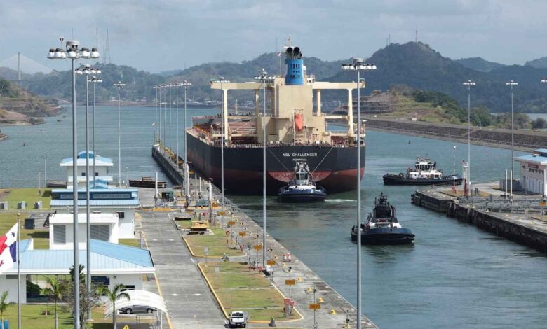 واشنطن تعلن عبور السفن الحكومية الأميركية قناة بنما دون رسوم