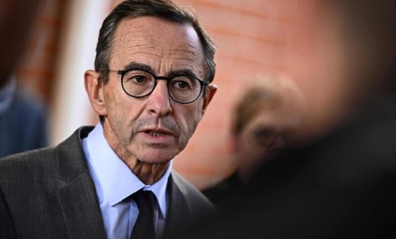 أزمة ترحيل المهاجرين تهدد العلاقات الفرنسية الجزائرية