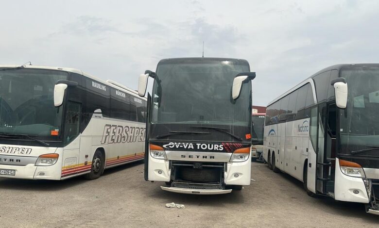 ضبط باصات غير قانونية بميناء أم قصر الأوسط