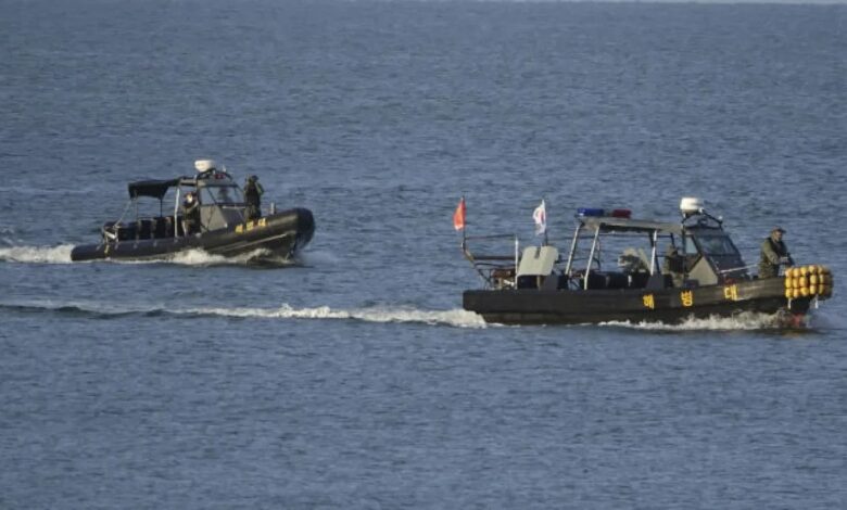 كوريا الجنوبية تعثر على مواطنين شماليين عبرا الحدود البحرية بالخطأ