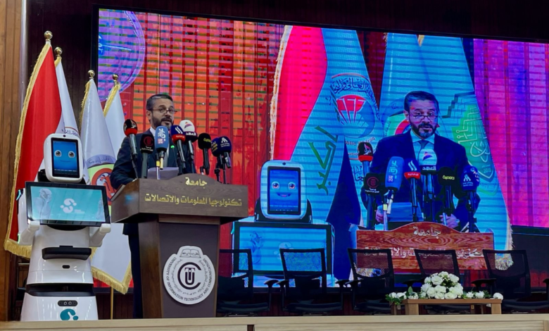 وزير التعليم يعلن دمج الذكاء الاصطناعي في المناهج الأكاديمية