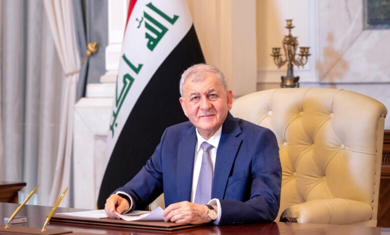 الرئيس العراقي يدعو للوحدة الوطنية والاستقرار في رسالة عيد الفطر