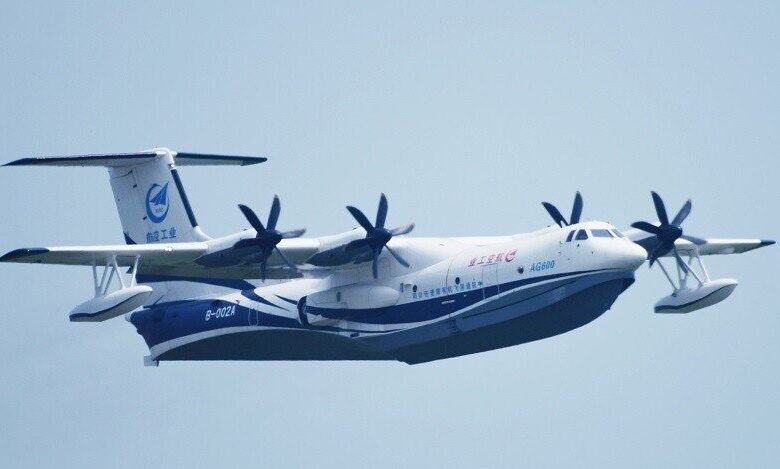 الصين تختبر بنجاح أكبر طائرة برمائية AG600