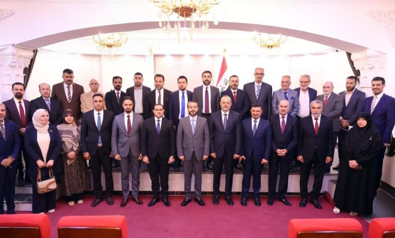 وزير التعليم يتبنى استراتيجية تطوير التعليم الرقمي بزيارته لكلية الإمام الكاظم