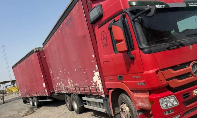 جهود مكافحة التهريب تثمر عن ضبط شاحنات مخالفة في المنافذ الحدودية