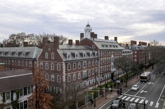 قرار أمريكي جديد يمنع الطلاب الدوليين من الالتحاق بجامعة هارفرد