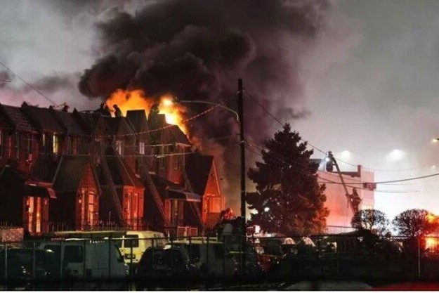 حادث طائرة يُسقط إصابات في منطقة سكنية بولاية تينيسي