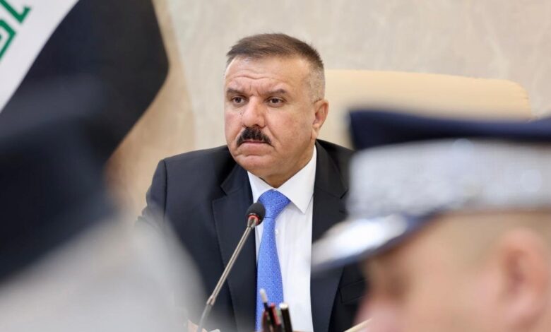 نظام إلكتروني جديد لمراقبة السلامة: وزير الداخلية يعزز إجراءات الوقاية في المشاريع المغلقة