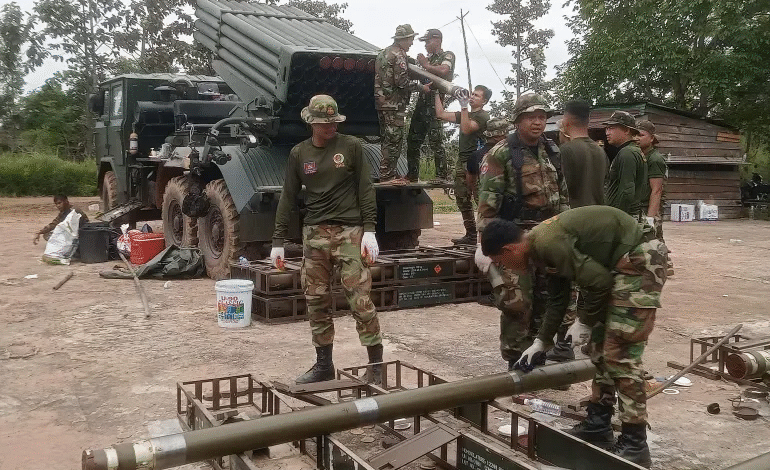 صراع حدودي متجدد: 15 قتيلاً في مواجهات عنيفة بين تايلند وكمبوديا