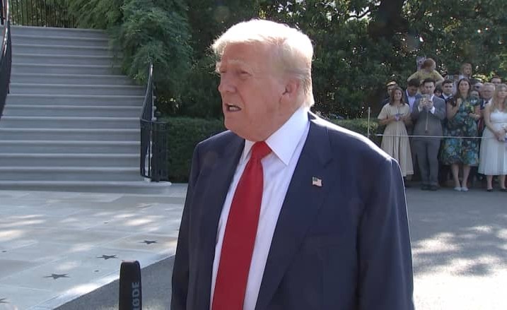 ترامب يتهم مبادرة “فاير إيد” الإغاثية باختلاس 100 مليون دولار لضحايا حرائق كاليفورنيا