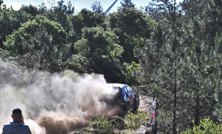 مأساة في رالي وسط فرنسا: مقتل متفرجين وإصابة ثالث بحادث خروج سيارة عن المسار