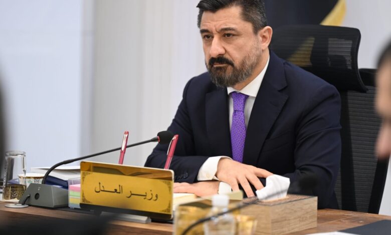 وزير العدل يطلق خط ساخن لشكاوى تأخير الإفراج عن المحكومين والمشمولين بالعفو