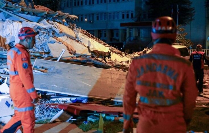 زلزال بقوة 6.1 درجات يهز غرب تركيا ويخلف قتيلاً و29 مصاباً