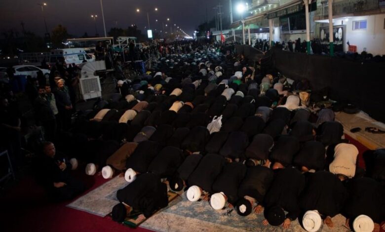 الحوزة العلمية تنظم أكبر صلاة جماعة موحدة على طريق الأربعين