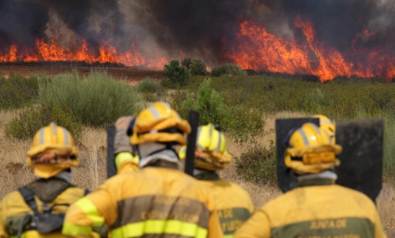 إسبانيا تستعين بالاتحاد الأوروبي لمواجهة 14 حريقاً كبيراً وإجلاء 6 آلاف شخص