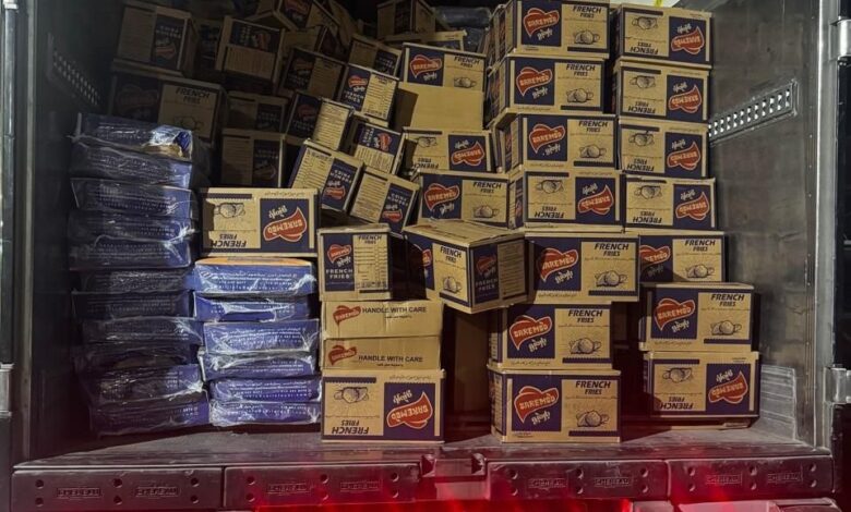 ضبط 23 طناً من الدجاج المهرب في منفذ مندلي وإحباط هدر 17 مليون دينار