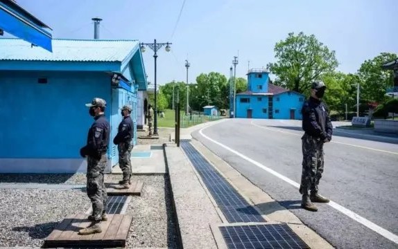 توتر حدودي: نحو 30 جندياً من كوريا الشمالية يعبرون الحدود وإطلاق رشقات تحذيرية جنوباً